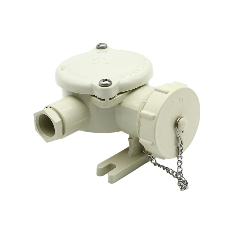 เต้ารับกันน้ำสำหรับเดินทะเลพร้อมสวิตช์-CZS101-3