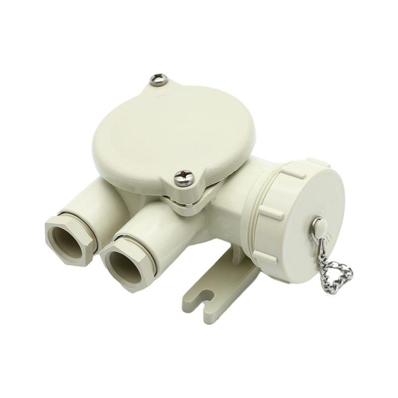 ปลั๊กไฟฟ้าและเต้ารับกันน้ำทางทะเล-CZS202-3